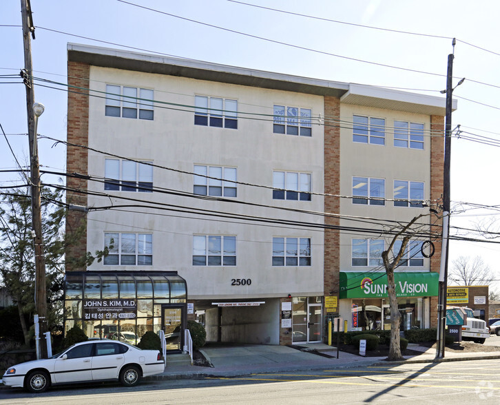 Primary Photo Of 2500 Lemoine Ave, Fort Lee Office For Lease