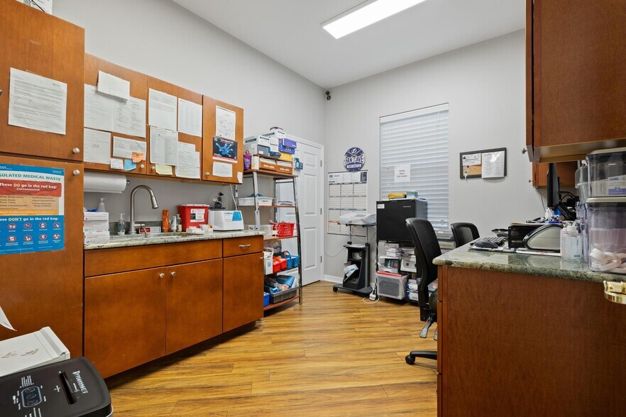 More Photos Of 17929 Hunting Bow Cir, Lutz Healthcare For Sale