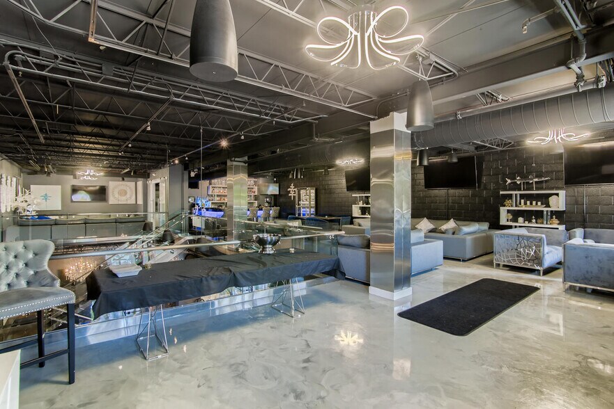 More Photos Of 312 W Main St, St Charles Restaurant For Sale