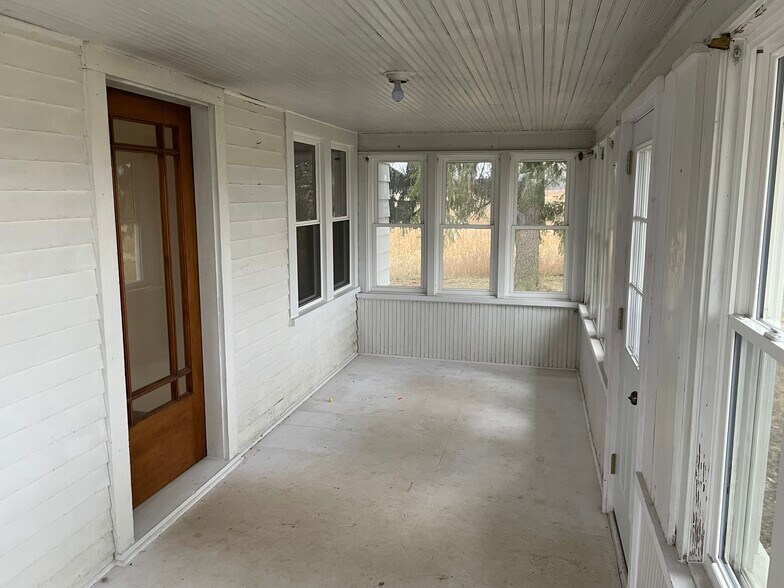 More Photos Of 4841 Stanley Rd, Columbiaville Specialty For Sale