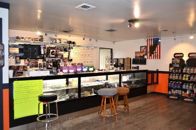 More Photos Of 1520 Bluff St, Delta Showroom For Sale