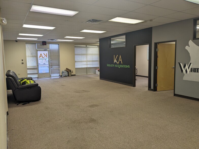 More Photos Of 6020 Midway Park Blvd NE, Albuquerque Warehouse For Lease