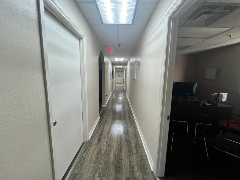 More Photos Of 1605 White Dr, Titusville Warehouse For Sale