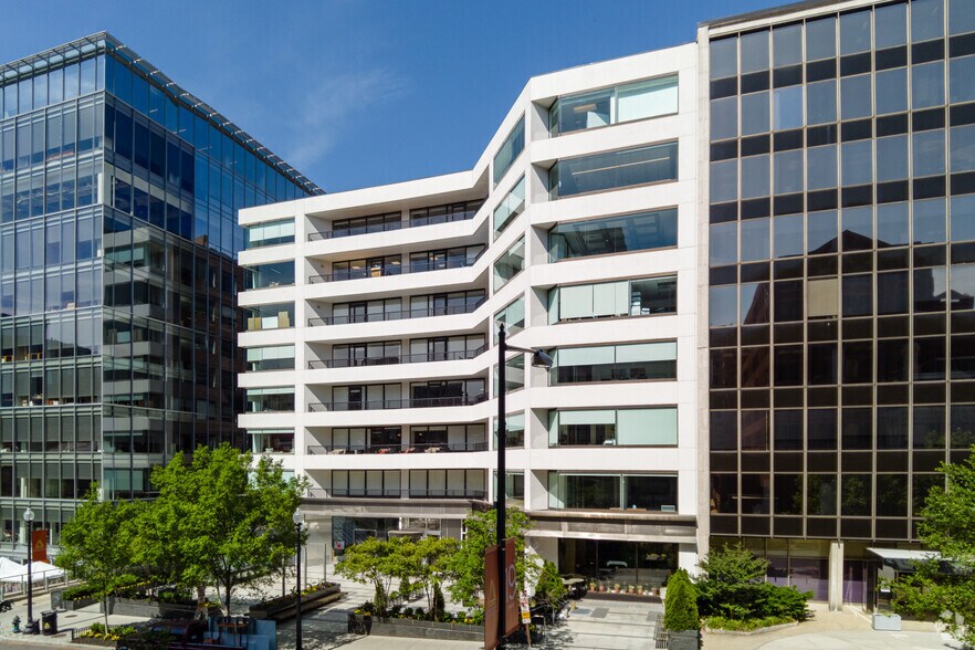 More Photos Of 1220 19th St NW, Washington Office For Lease