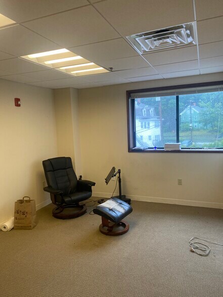More Photos Of 4-6 Mechanic St, Natick Office For Lease
