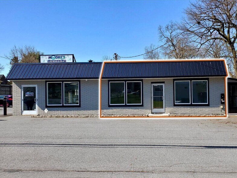 More Photos Of 50 N Spruce St, Elizabethtown General Retail For Lease