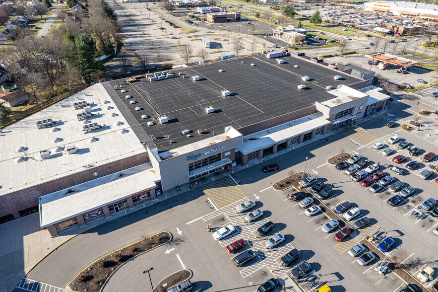 More Photos Of 9080 Taylorsville Rd, Louisville General Retail For Lease