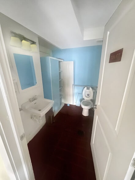 More Photos Of 275 Grand St, Jersey City Apartments For Lease