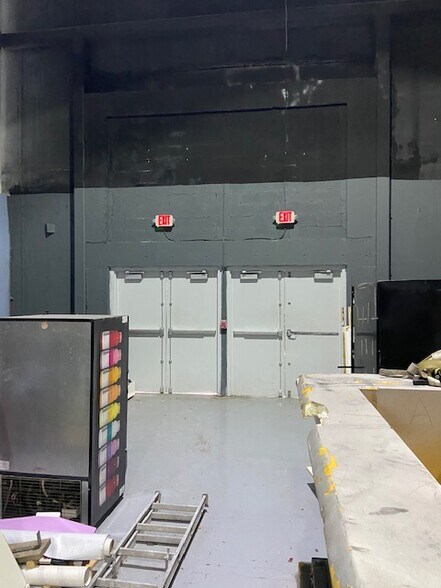 More Photos Of 5300 N Powerline Rd, Fort Lauderdale Warehouse For Lease