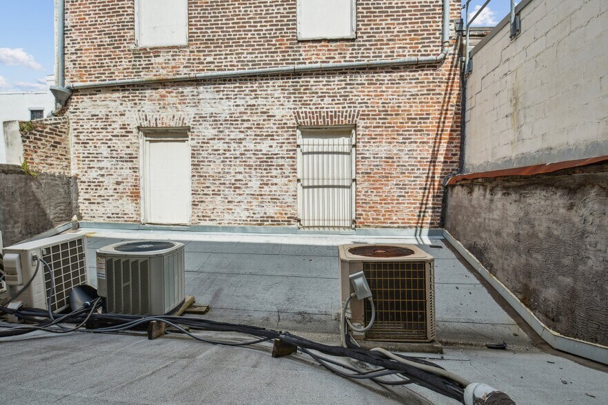 More Photos Of 517 Conti St, New Orleans Storefront Retail Residential For Sale