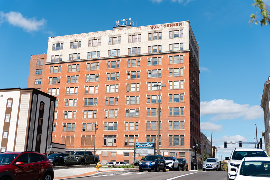 Primary Photo Of 1025 Main St, Wheeling Office For Sale