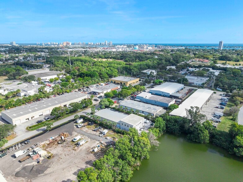 More Photos Of 1133 53rd Ct N, Mangonia Park Warehouse For Sale