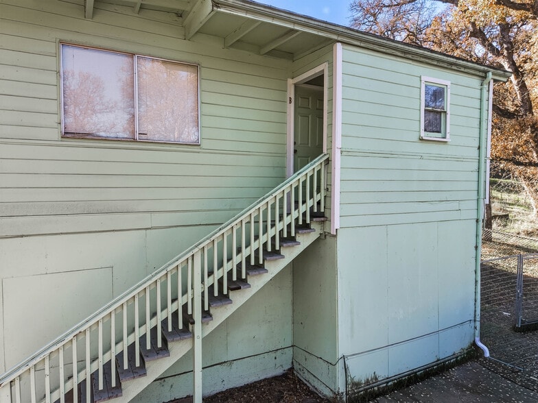 More Photos Of 14840 Valley Ave, Clearlake Multifamily For Sale