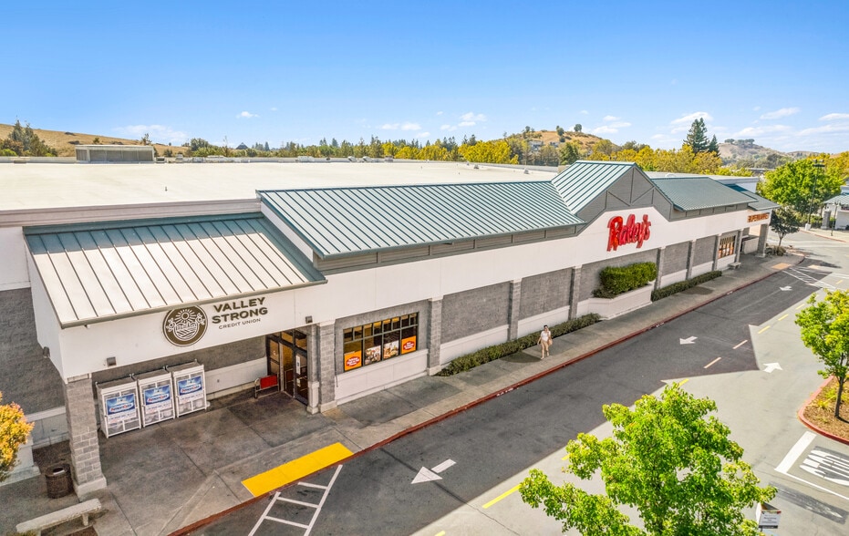 More Photos Of 3330-3336 N Texas St, Fairfield Unknown For Lease