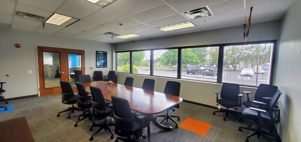 More Photos Of 400 Horsham Rd, Horsham Township Office For Lease