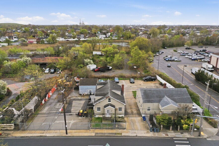 More Photos Of 433 Atlantic Ave, Oceanside Apartments For Sale