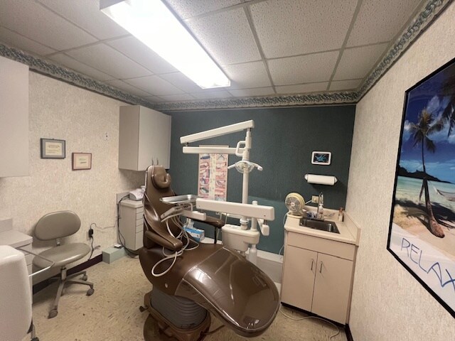 More Photos Of 376 Rogers Ave, Macon-Bibb Medical For Lease