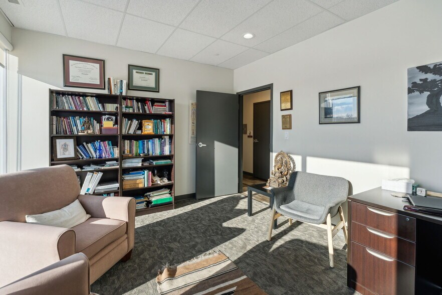 More Photos Of 7005 Fairmount Dr SE, Calgary Medical For Sale