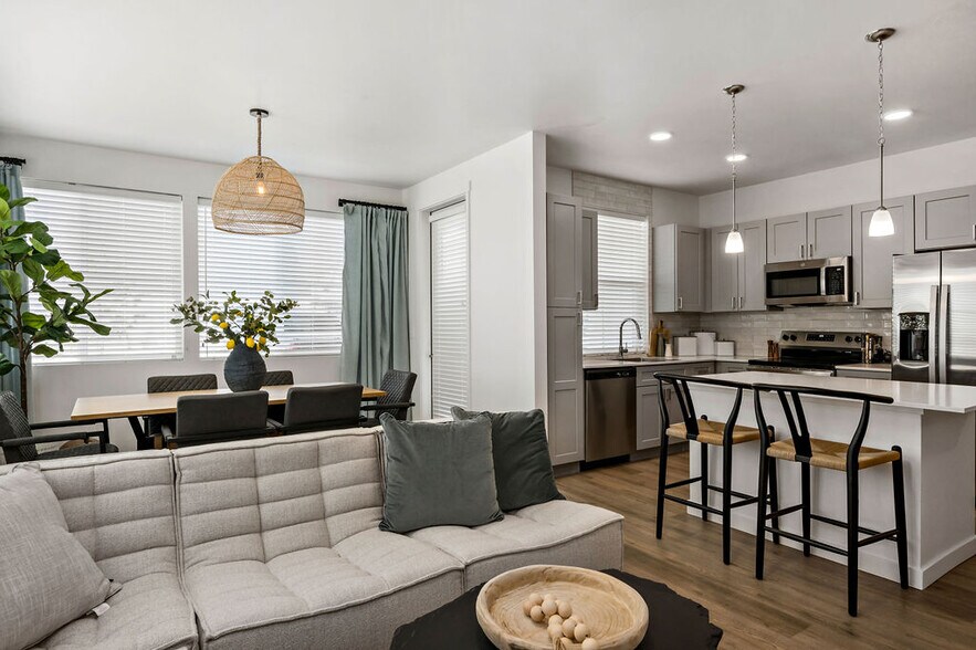 More Photos Of 2700 E Overland Rd, Meridian Apartments For Sale