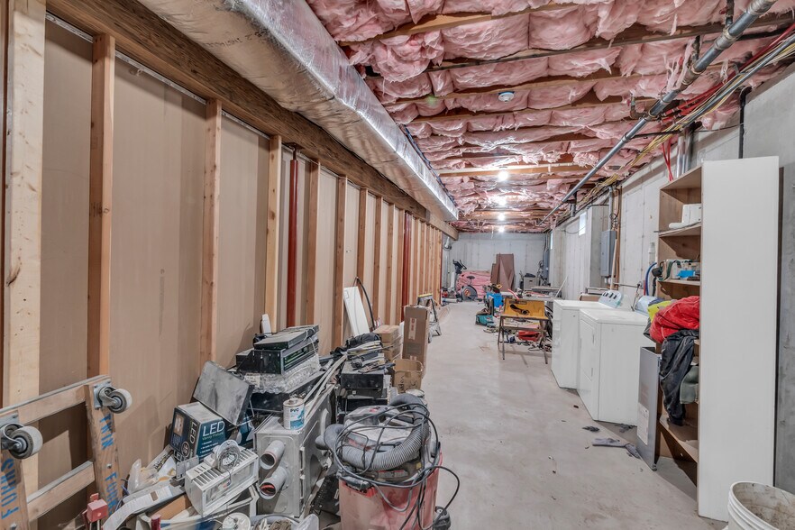 More Photos Of 715 Flanders Rd, Riverhead Office For Sale