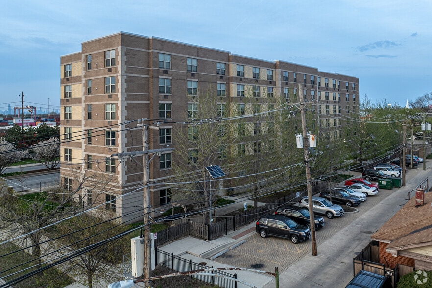 More Photos Of 2815 W 79th St, Chicago Apartments For Sale