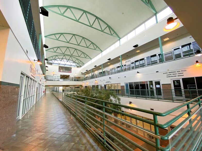 More Photos Of 6801 McPherson Rd, Laredo Medical For Lease