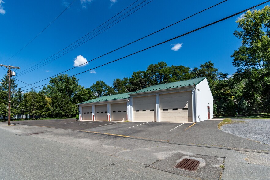More Photos Of 9 Mill St, Stockton Police Fire Station For Sale