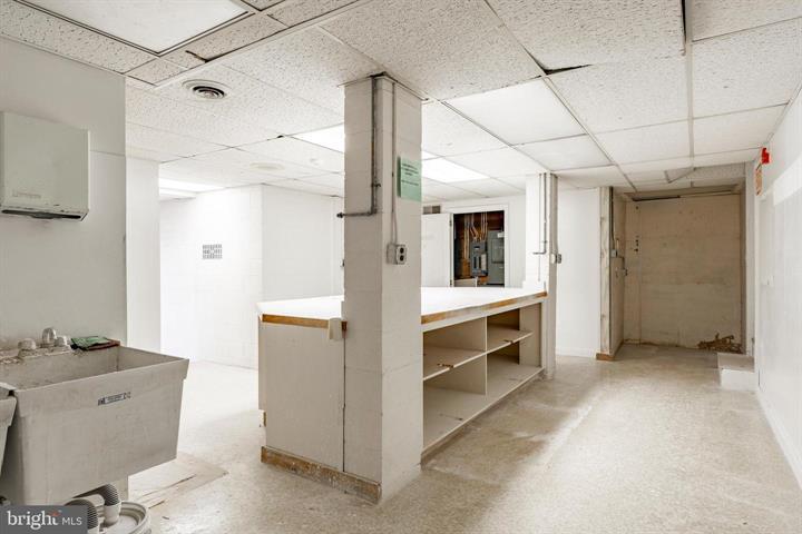 More Photos Of 915 N Hanover St, Elizabethtown Medical For Sale