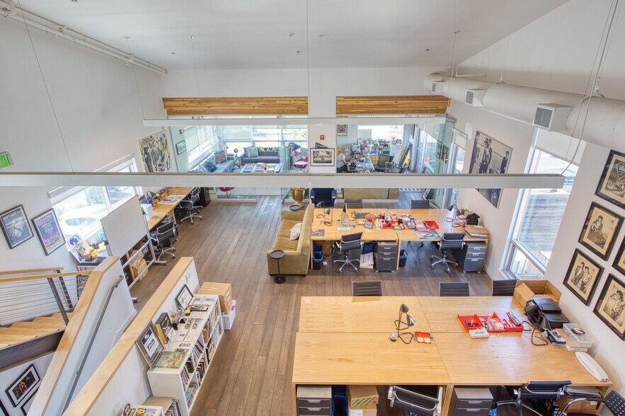 More Photos Of 542 N Larchmont Blvd, Los Angeles Office For Sale