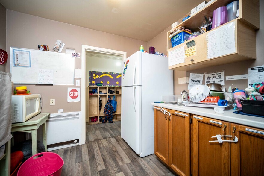 More Photos Of 45768 Hocking Av, Chilliwack Daycare Center For Sale