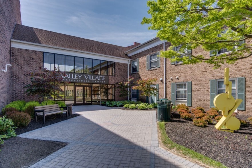 More Photos Of 9199 Reisterstown Rd, Owings Mills Office For Lease