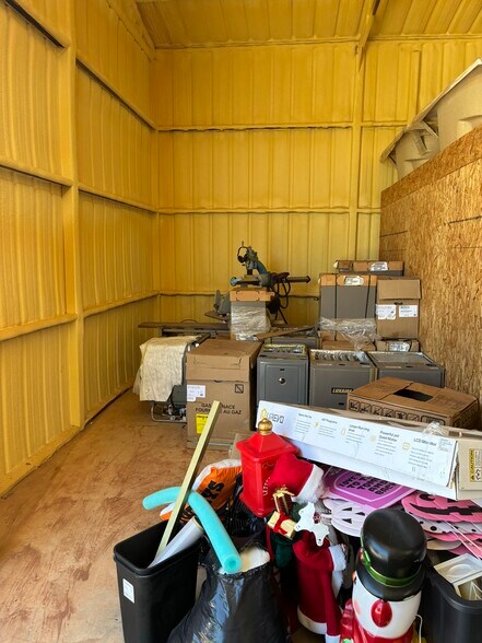 More Photos Of 11671 Maui Ln, Edmond Industrial For Lease