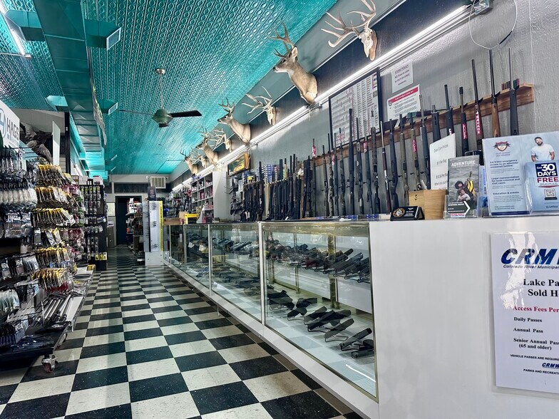 More Photos Of 103 Main st, Bronte General Retail For Sale