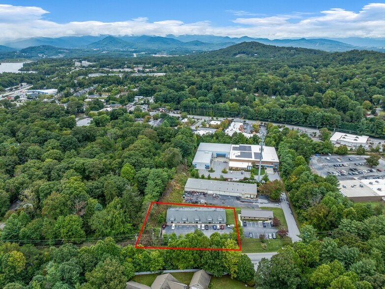 More Photos Of 3179 Sweeten Creek Rd, Asheville General Retail For Lease