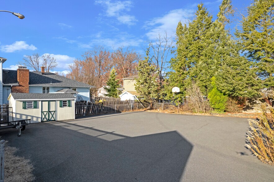 More Photos Of 307 Oak Tree Ave, South Plainfield Storefront Retail Office For Sale