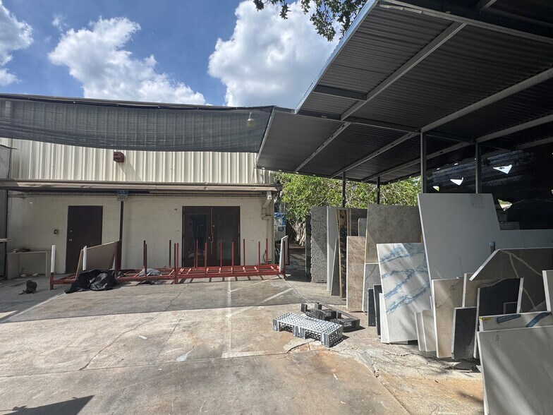 More Photos Of 71 W Illiana St, Orlando Warehouse For Sale