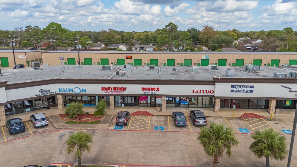More Photos Of 3210-3354 E FM 528 Rd, Friendswood Unknown For Lease