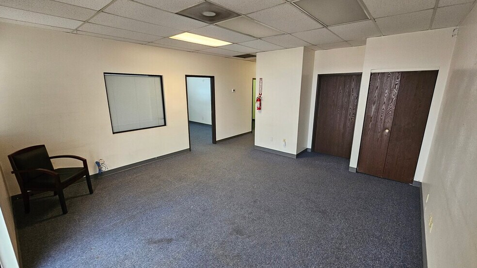 More Photos Of 4301 S Federal Blvd, Englewood Light Distribution For Lease