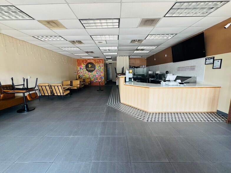 More Photos Of 1300-1330 Round Rock Ave, Round Rock Unknown For Lease
