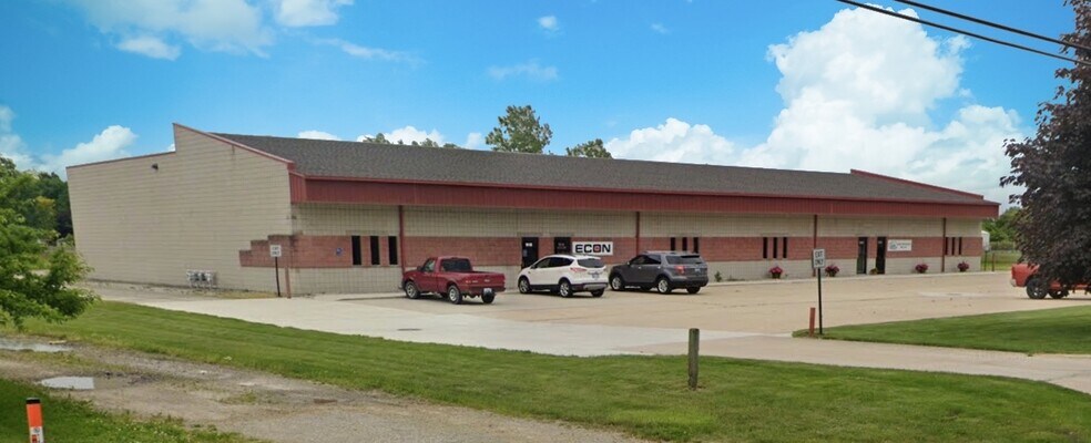 More Photos Of 910-916 Huber Dr, Monroe Light Manufacturing For Lease