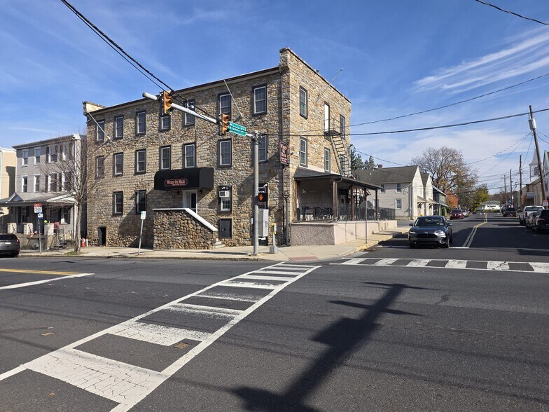 More Photos Of 605 Main St, Hellertown Restaurant For Sale