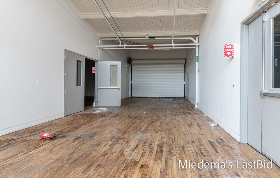 More Photos Of 1305 S Cedar St, Lansing Warehouse For Sale