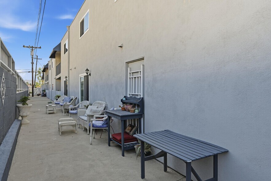 More Photos Of 13112 Carriage Rd, Poway Apartments For Sale