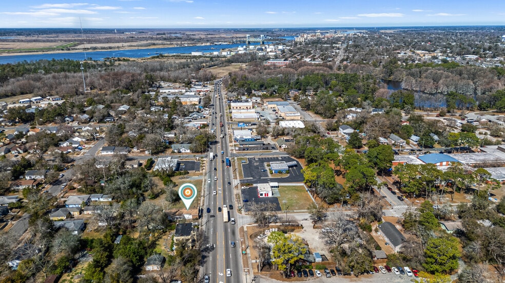 More Photos Of 1960 Carolina Beach Rd, Wilmington Freestanding For Sale