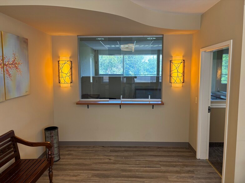 More Photos Of 220 Ridgedale Ave, Florham Park Office For Sale