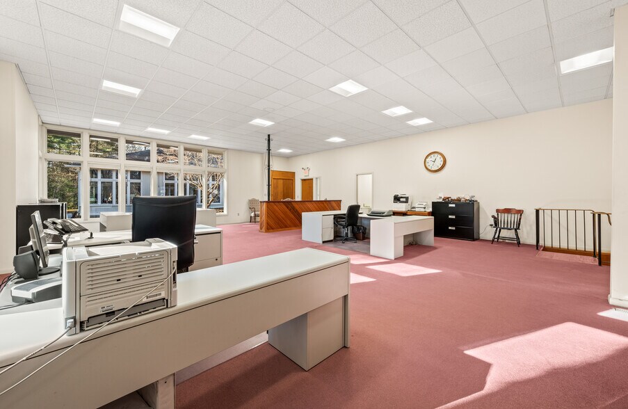 More Photos Of 72 W Stafford Rd, Stafford Springs Medical For Sale