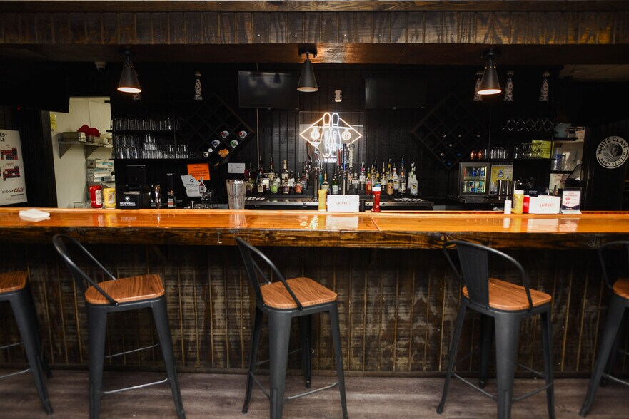 More Photos Of 713 McNatt St, Vidalia Bowling Alley For Sale