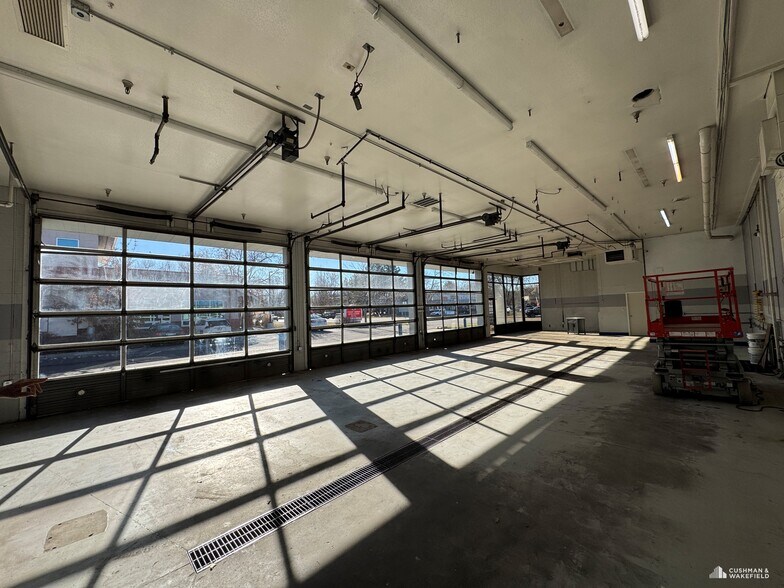 More Photos Of 800 S Lemay Ave, Fort Collins Auto Repair For Lease