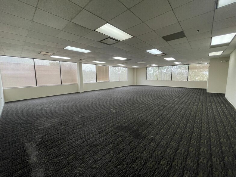 More Photos Of 7000 Infantry Ridge Rd, Manassas Office For Sale