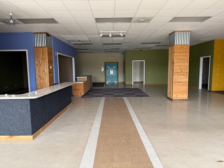 More Photos Of 501 N Ed Carey Dr, Harlingen Freestanding For Lease
